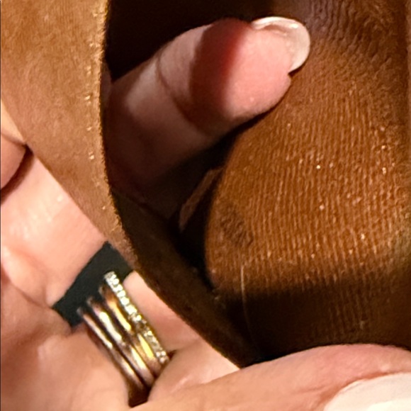 Louis Vuitton Authentic Brown and Gold Monogram 6 Key Case -As Is - Picture 5 of 9